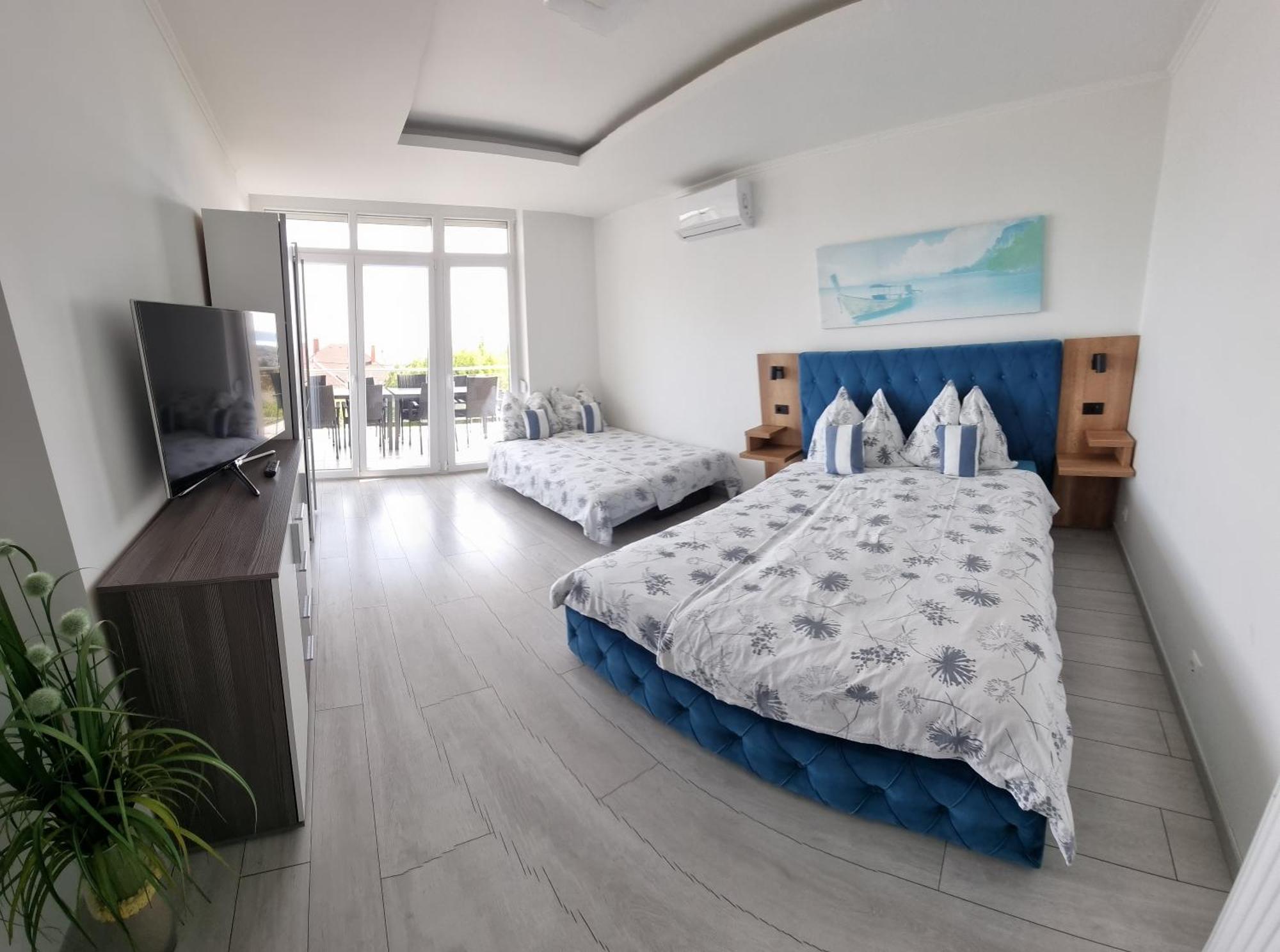 Lakeview Apartments Balatonfuered Ngoại thất bức ảnh